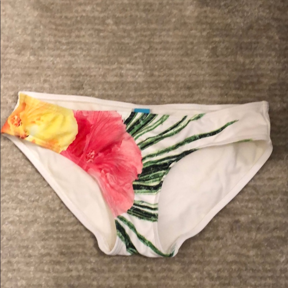 Women’s bikini bottom